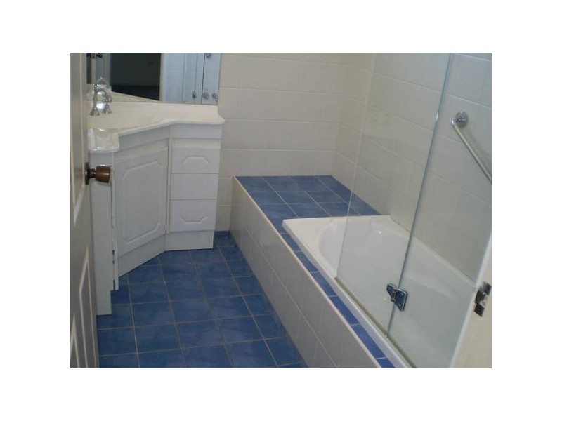 15 Kirkdale Drive, Kotara NSW 2289