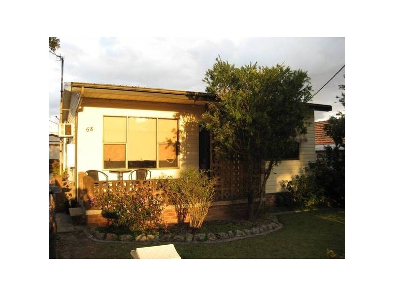 68 Elsdon Street, Redhead NSW 2290