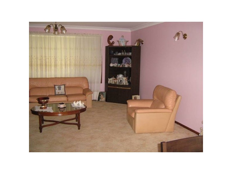 4 Jirra Way, Maryland NSW 2287