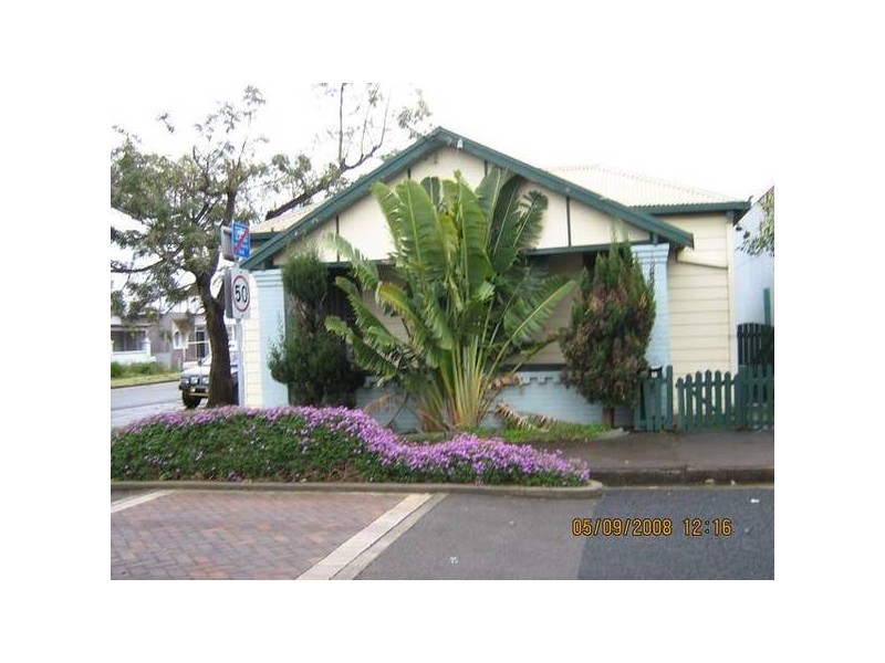 37 Dent Street, Islington NSW 2296