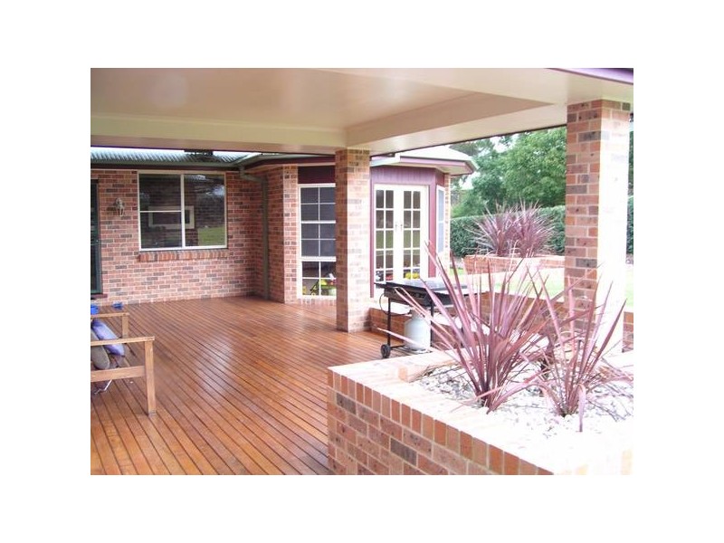 1 Dixon, Seaham NSW 2324