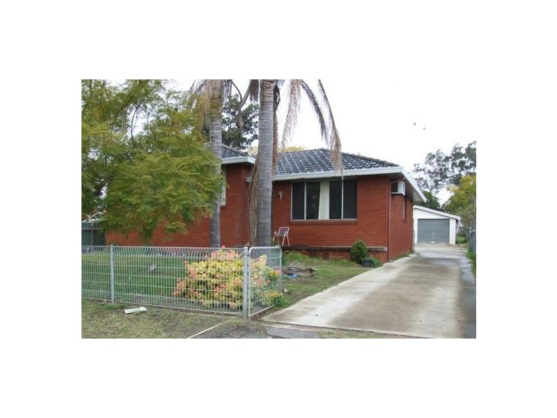 106 Deakin, Kurri Kurri NSW 2327