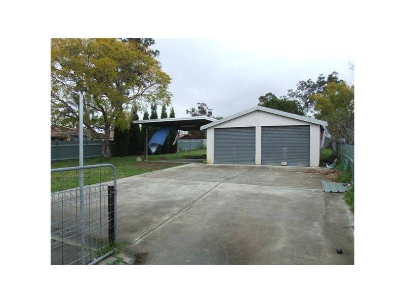 106 Deakin, Kurri Kurri NSW 2327