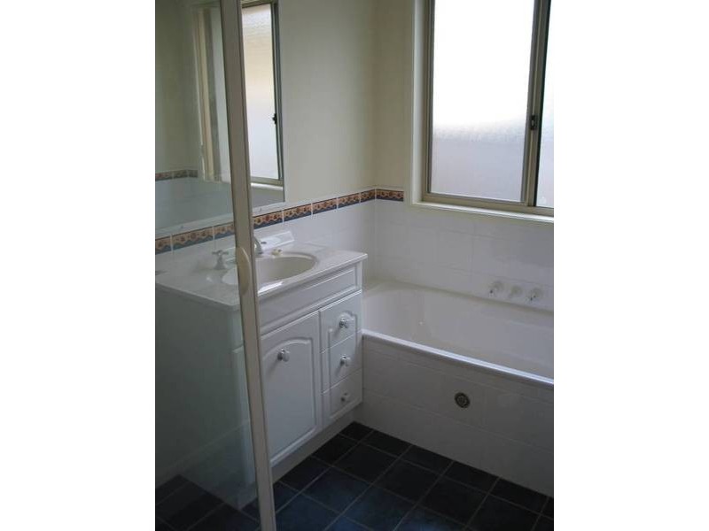 50 Aberglasslyn Road, Rutherford NSW 2320