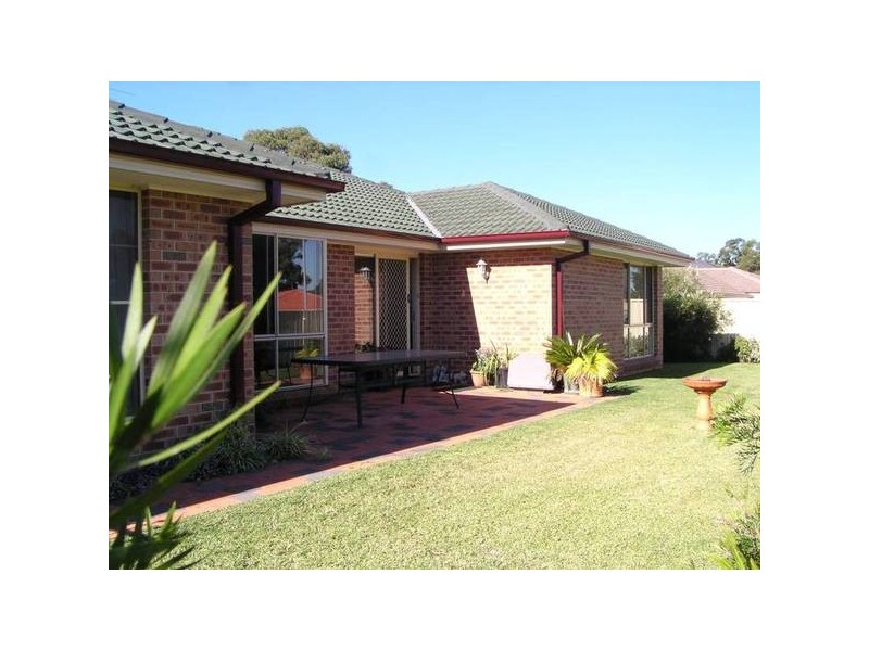 1 Olsen St, Metford NSW 2323