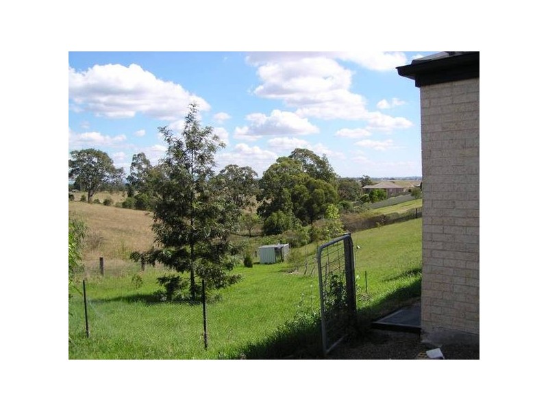 180 Paterson Rd, Bolwarra Heights NSW 2320