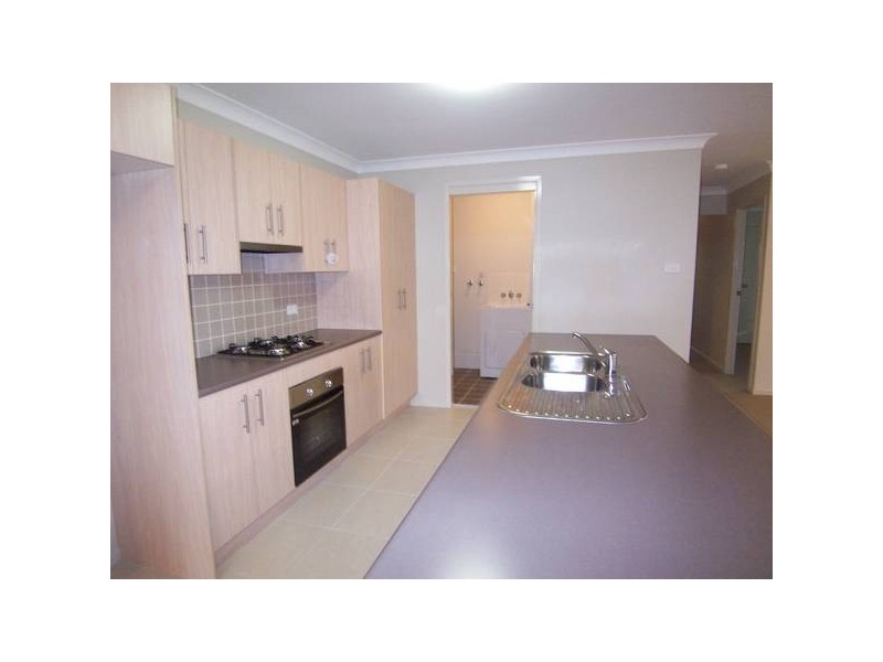 1&2/50 Birch Grove, Aberglasslyn NSW 2320