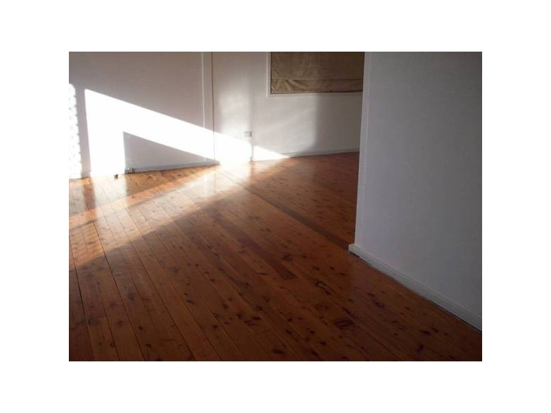 25 Kookaburra Parade, Woodberry NSW 2322