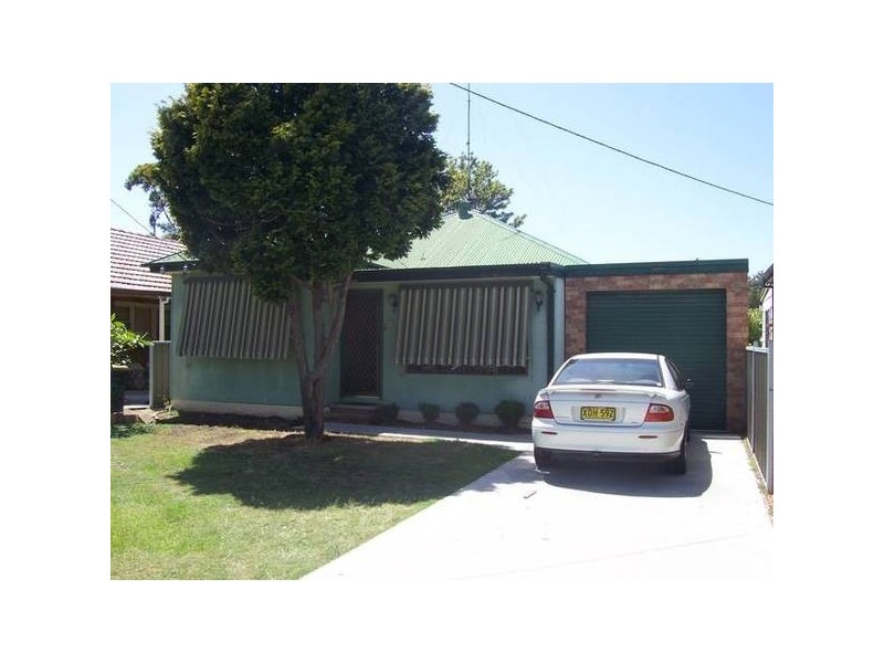 37 Yorston Street, Warners Bay NSW 2282