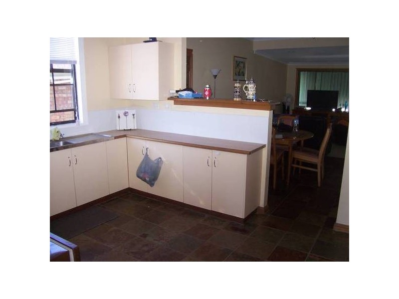 37 Yorston Street, Warners Bay NSW 2282