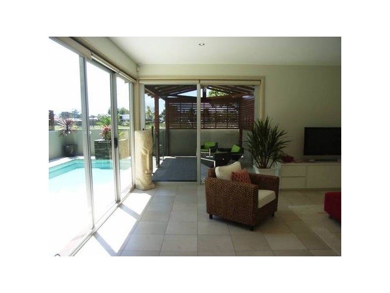 22 Swan Street, Marks Point NSW 2280