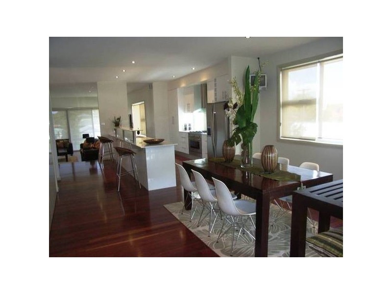 22 Swan Street, Marks Point NSW 2280