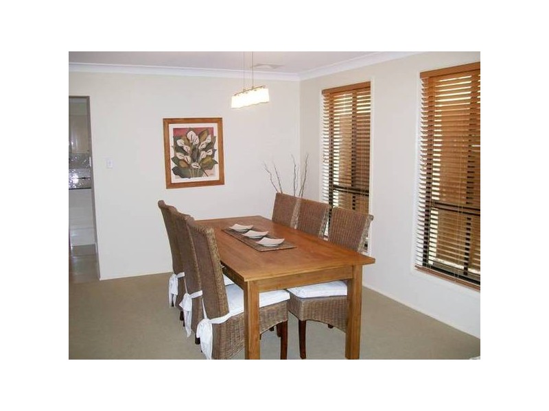 11 James Street, Tingira Heights NSW 2290