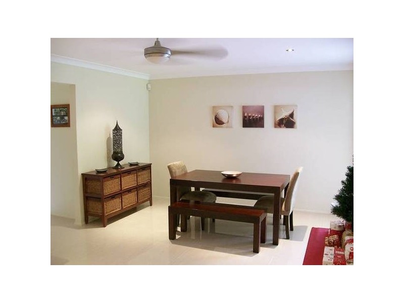 11 James Street, Tingira Heights NSW 2290