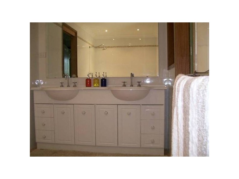 Warners Bay NSW 2282