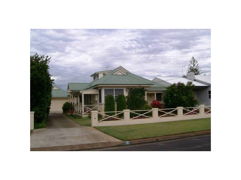 Blacksmiths NSW 2281