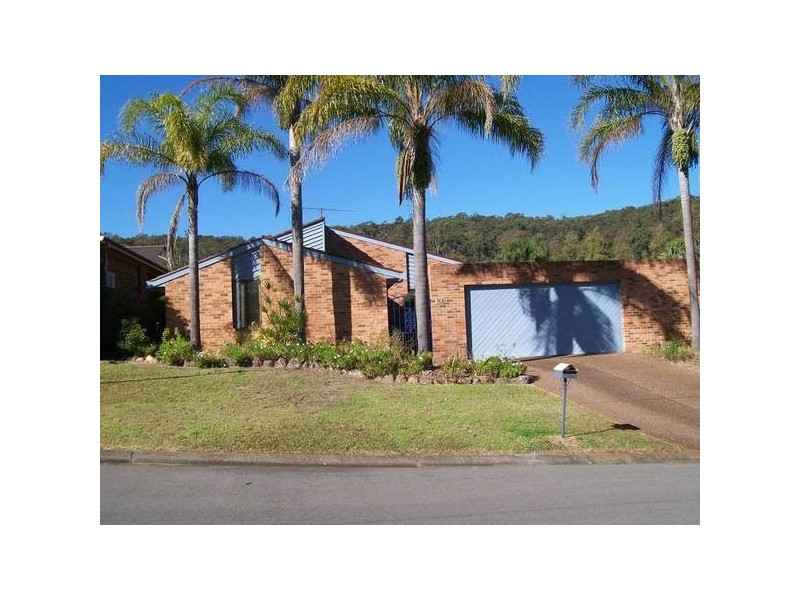 16 Trafalgar Crescent, Valentine NSW 2280