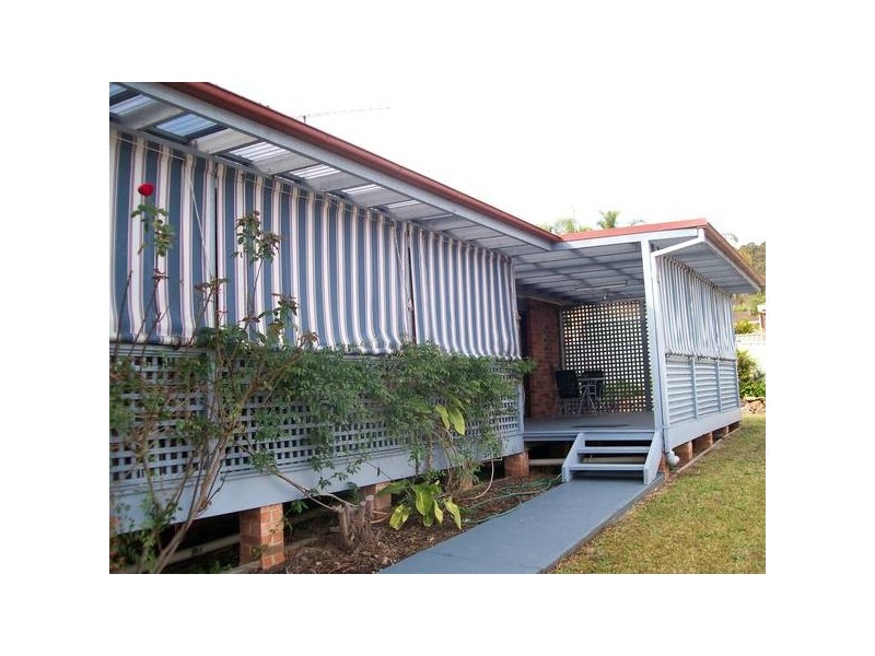 16 Trafalgar Crescent, Valentine NSW 2280