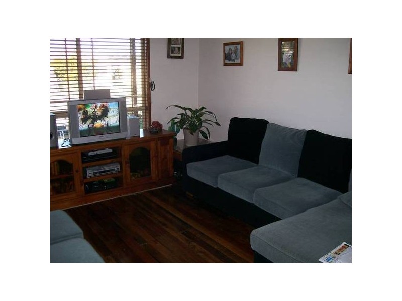 Blacksmiths NSW 2281