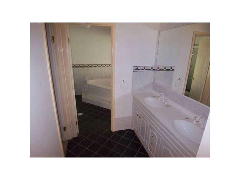 BELL STREET, Greta NSW 2334