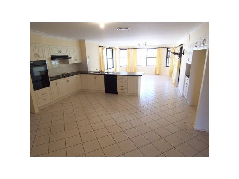 BELL STREET, Greta NSW 2334