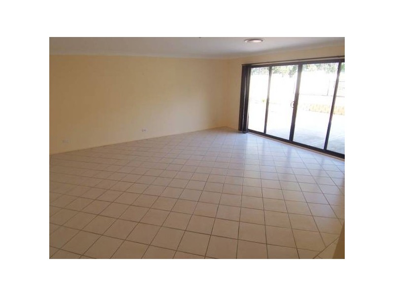 BELL STREET, Greta NSW 2334