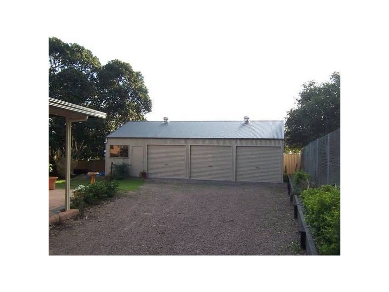 10 Elizabeth Street, Telarah NSW 2320