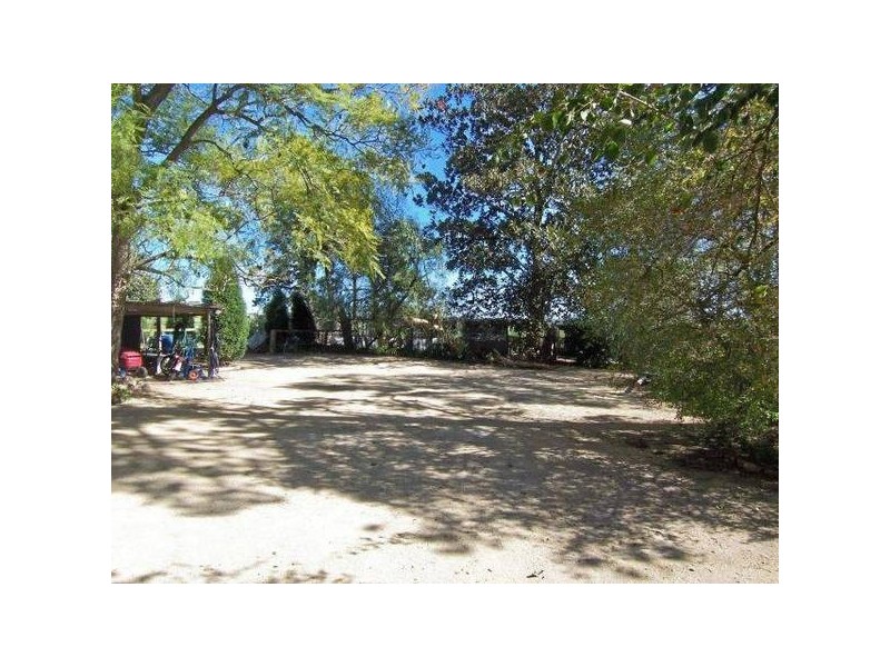 2A Paterson Road, Bolwarra NSW 2320