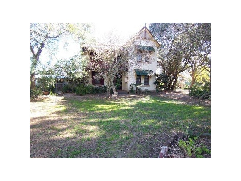 2A Paterson Road, Bolwarra NSW 2320