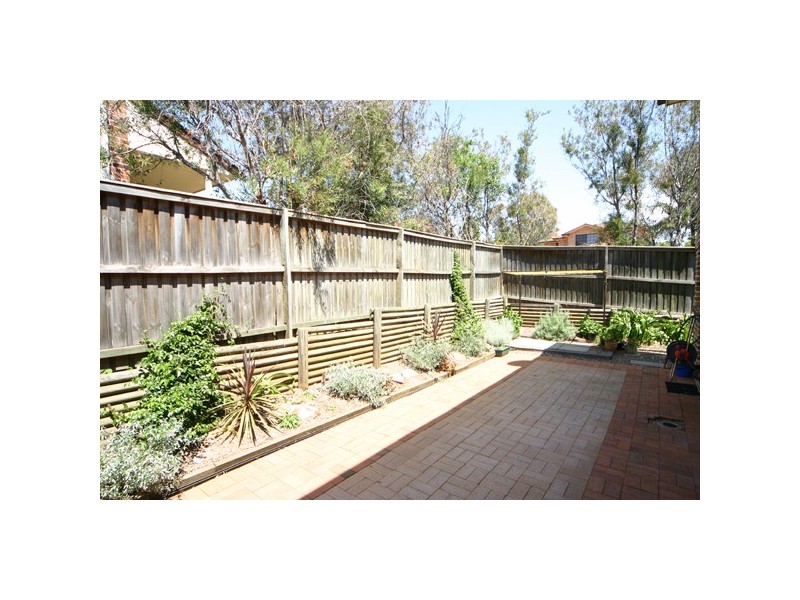 1/2 Pykett Place, Dural NSW 2158