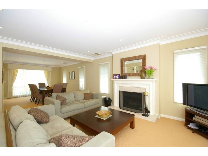 71 Alana Drive, West Pennant Hills NSW 2125