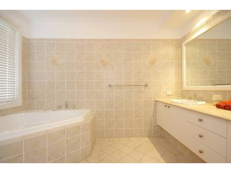 71 Alana Drive, West Pennant Hills NSW 2125