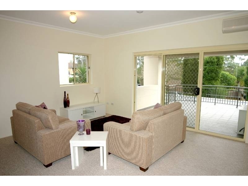 21/23 Thompson Close, West Pennant Hills NSW 2125
