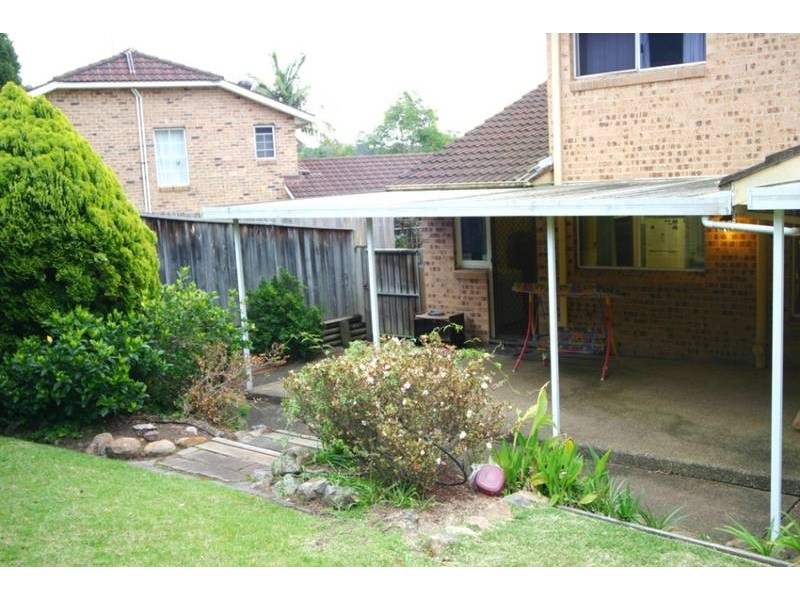 8 Autumn Leaf Grove, West Pennant Hills NSW 2125