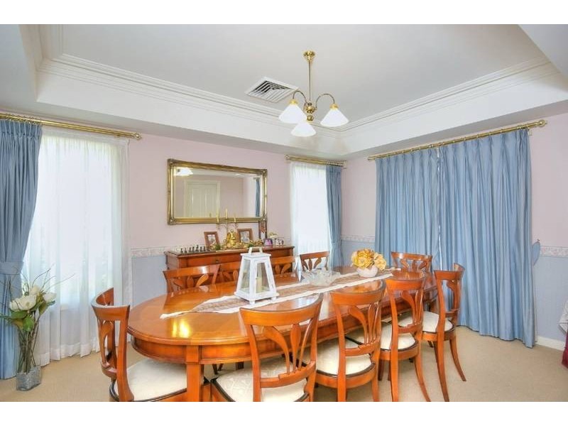 12 Invergowrie Close, West Pennant Hills NSW 2125
