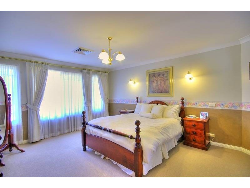 12 Invergowrie Close, West Pennant Hills NSW 2125