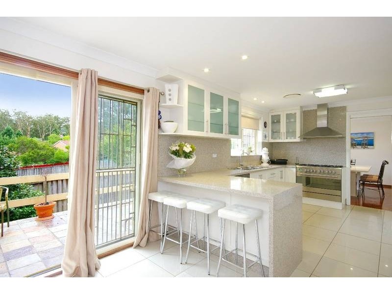 2 Silverfern Crescent, West Pennant Hills NSW 2125