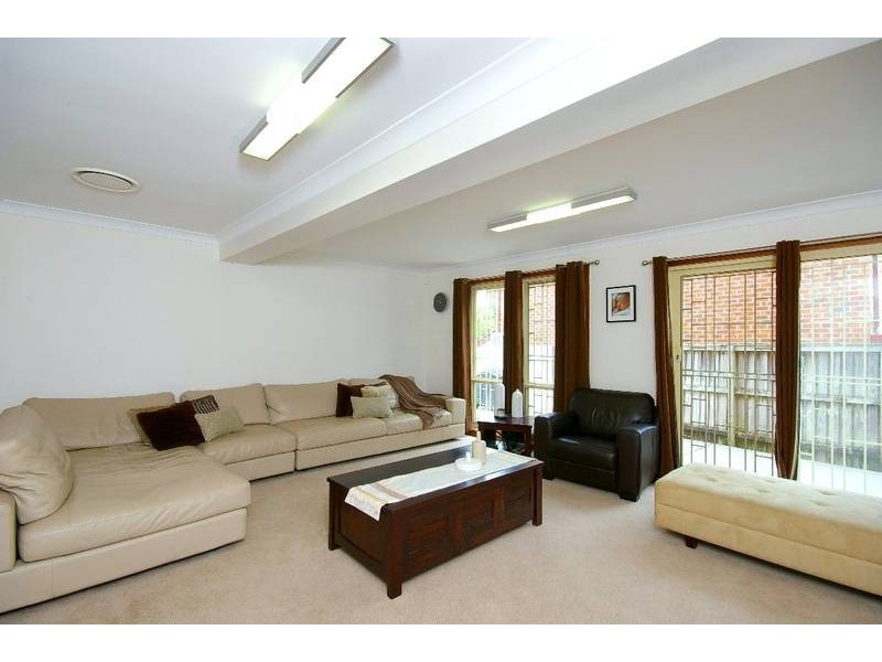 2 Silverfern Crescent, West Pennant Hills NSW 2125
