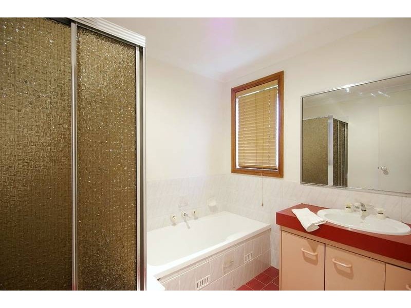 2 Silverfern Crescent, West Pennant Hills NSW 2125
