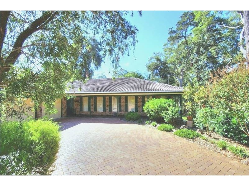 18 Deakin Place, West Pennant Hills NSW 2125