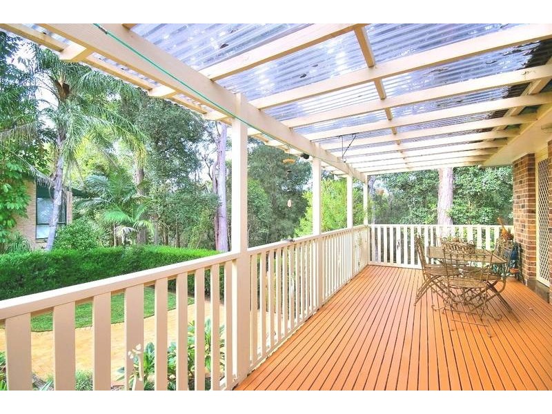 18 Deakin Place, West Pennant Hills NSW 2125