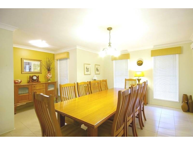 18 Deakin Place, West Pennant Hills NSW 2125