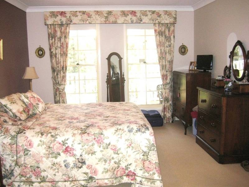 18 Deakin Place, West Pennant Hills NSW 2125