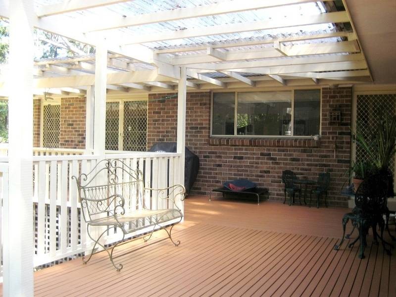 18 Deakin Place, West Pennant Hills NSW 2125