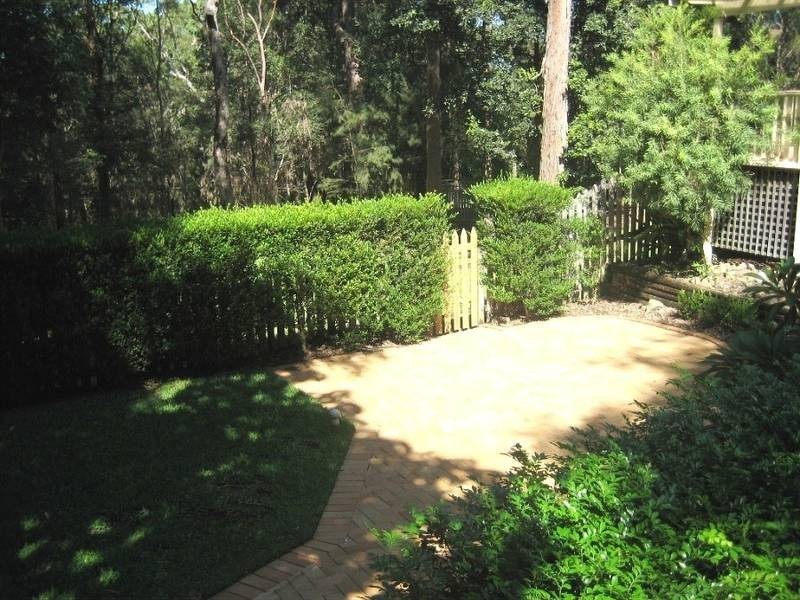 18 Deakin Place, West Pennant Hills NSW 2125