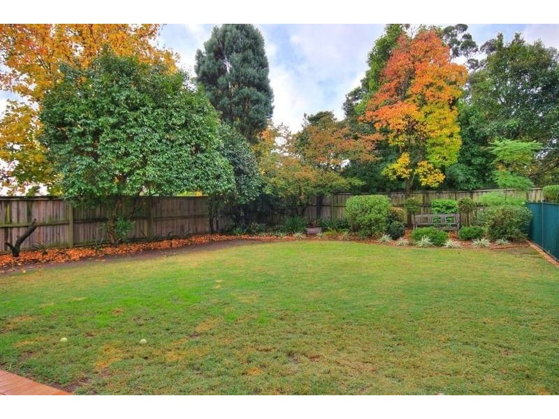 2 Candlebush Crescent, Castle Hill NSW 2154