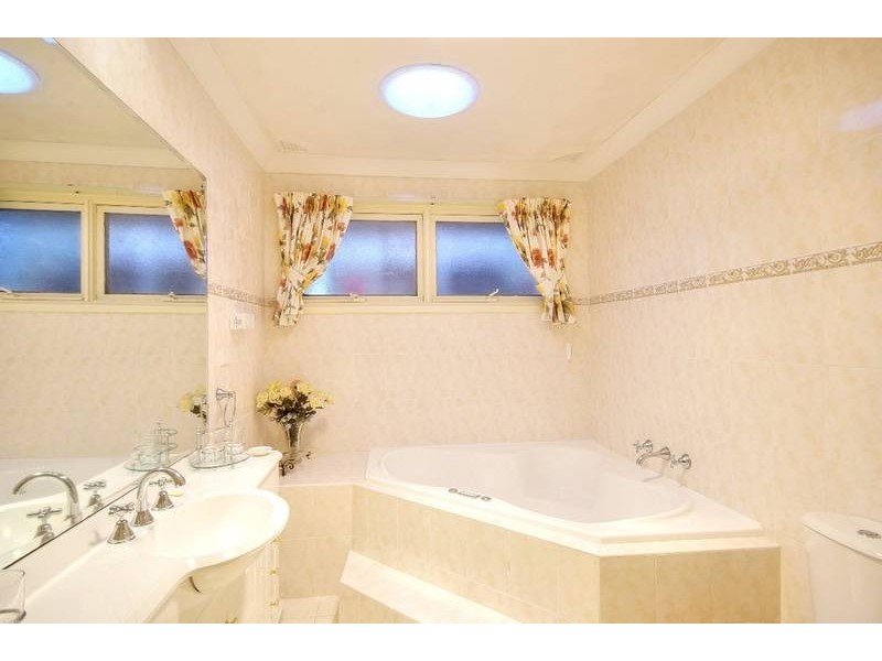 25 Wareemba Avenue, Thornleigh NSW 2120