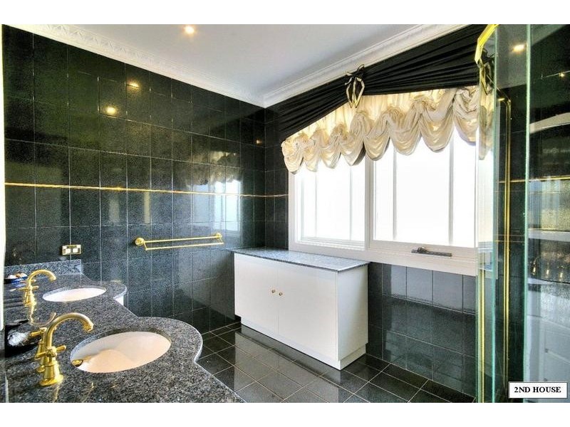 2-4 Cottonwood Place, Castle Hill NSW 2154