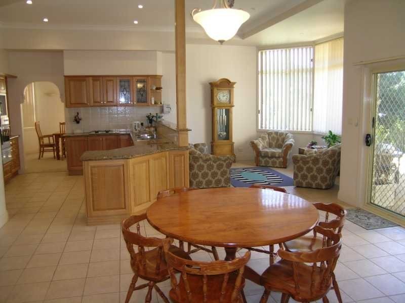 16 Giovanna Court, Castle Hill NSW 2154