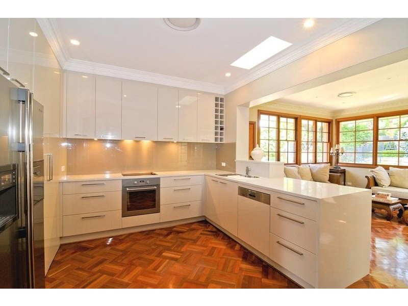 6 Bernard Place, Castle Hill NSW 2154